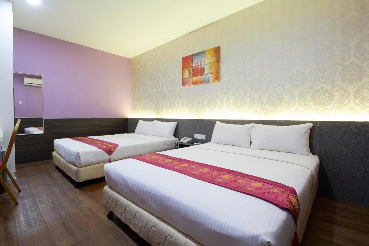 Canary Hotel 2*
